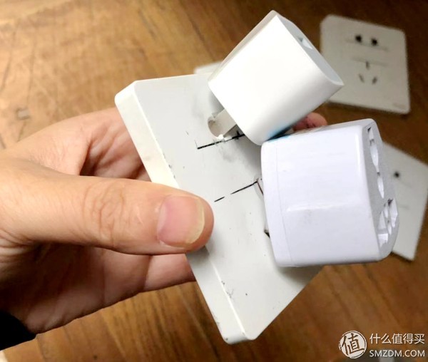 无边框开关插座拆解评测：罗格朗、施耐德、西门子、西蒙和公牛