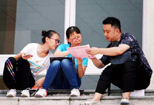 新疆一批院校投档线出炉，北京交通大学436分，央财449分