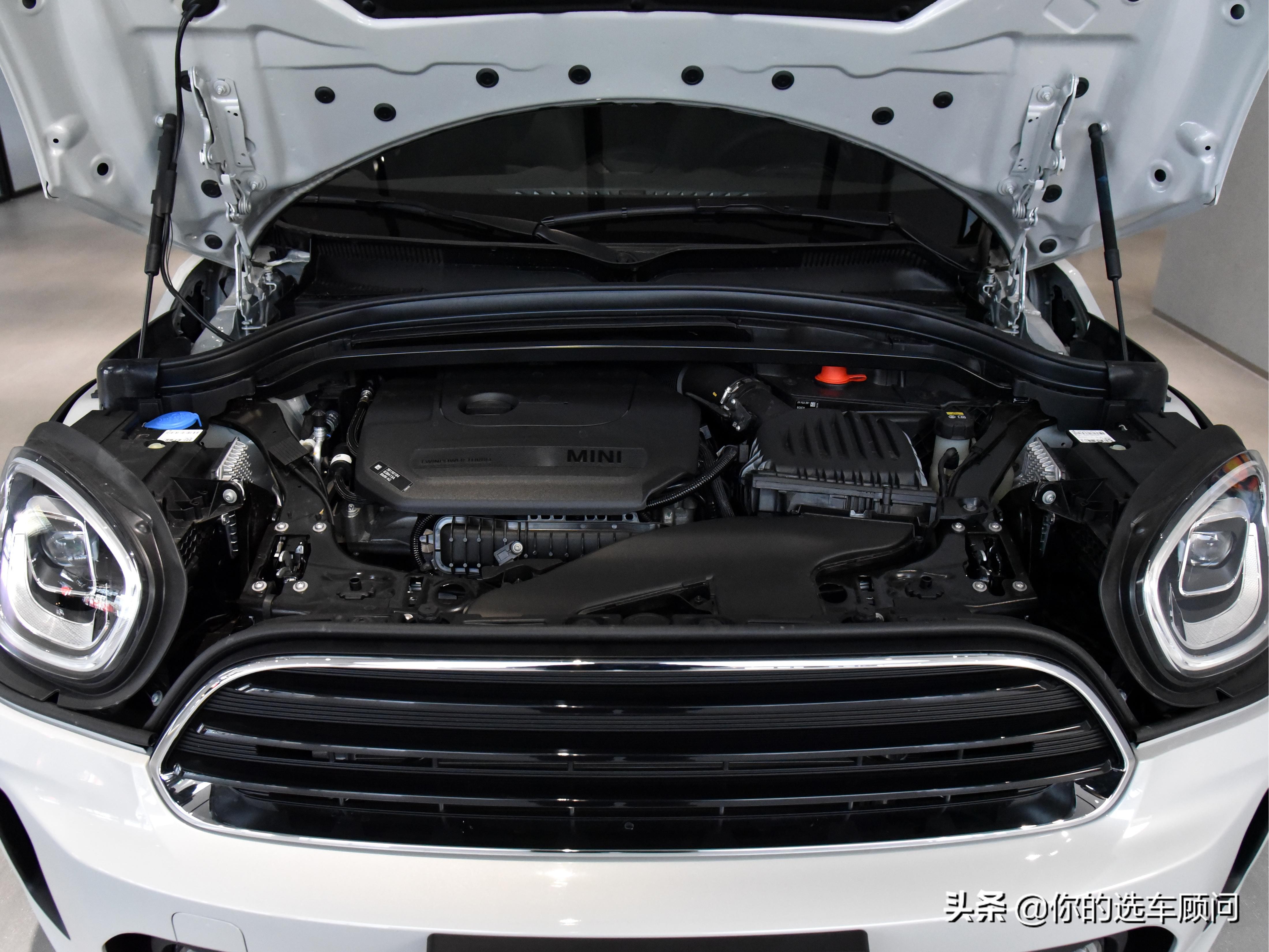 进口知名SUV，可爱好听空间使用油耗低，带你看MINI COUNTRYMAN