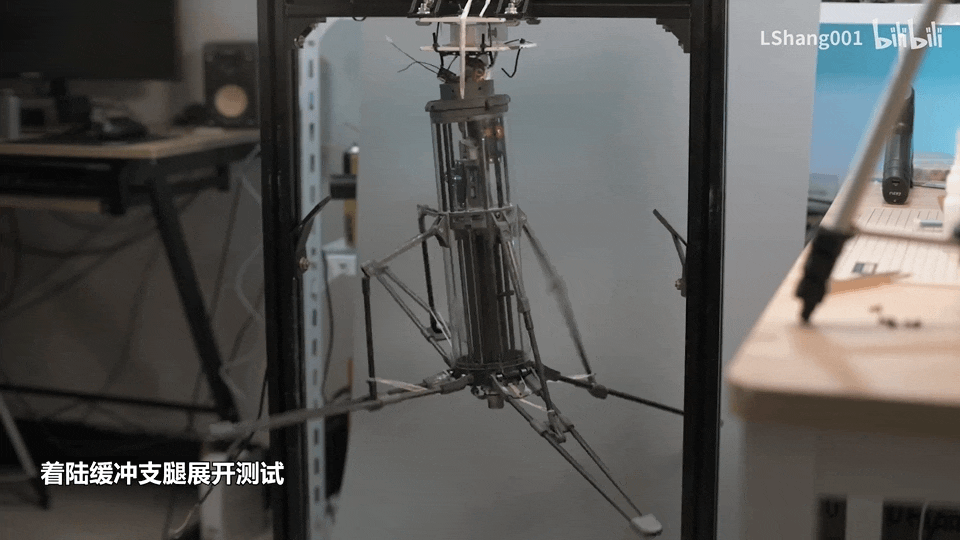 南航大二生兩年手搓火箭成功發(fā)射，全靠業(yè)余上網(wǎng)自學(xué)，稚暉君點贊