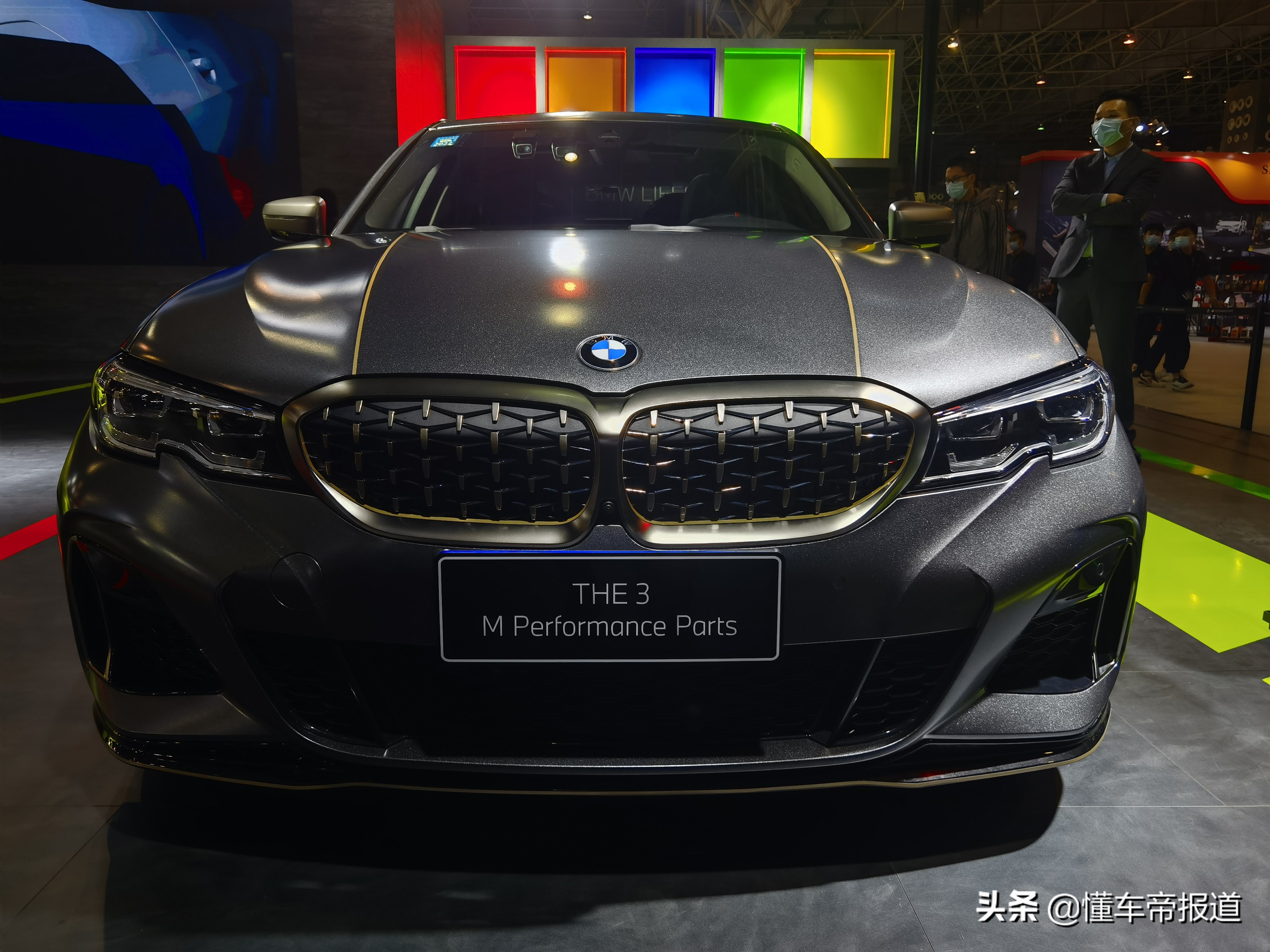 新车 | 带水晶挡把、铈灰中网 宝马3系高性能套件版亮相东莞改装车展