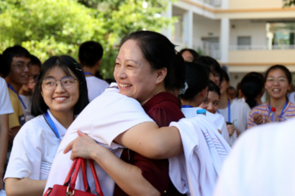 按“工龄退休”或难成现实，教师行业或深受影响，师范生需知晓