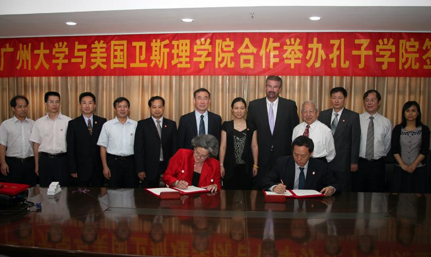 高中学霸被名校提前录取，获240万奖励，可众人担心起另外的问题