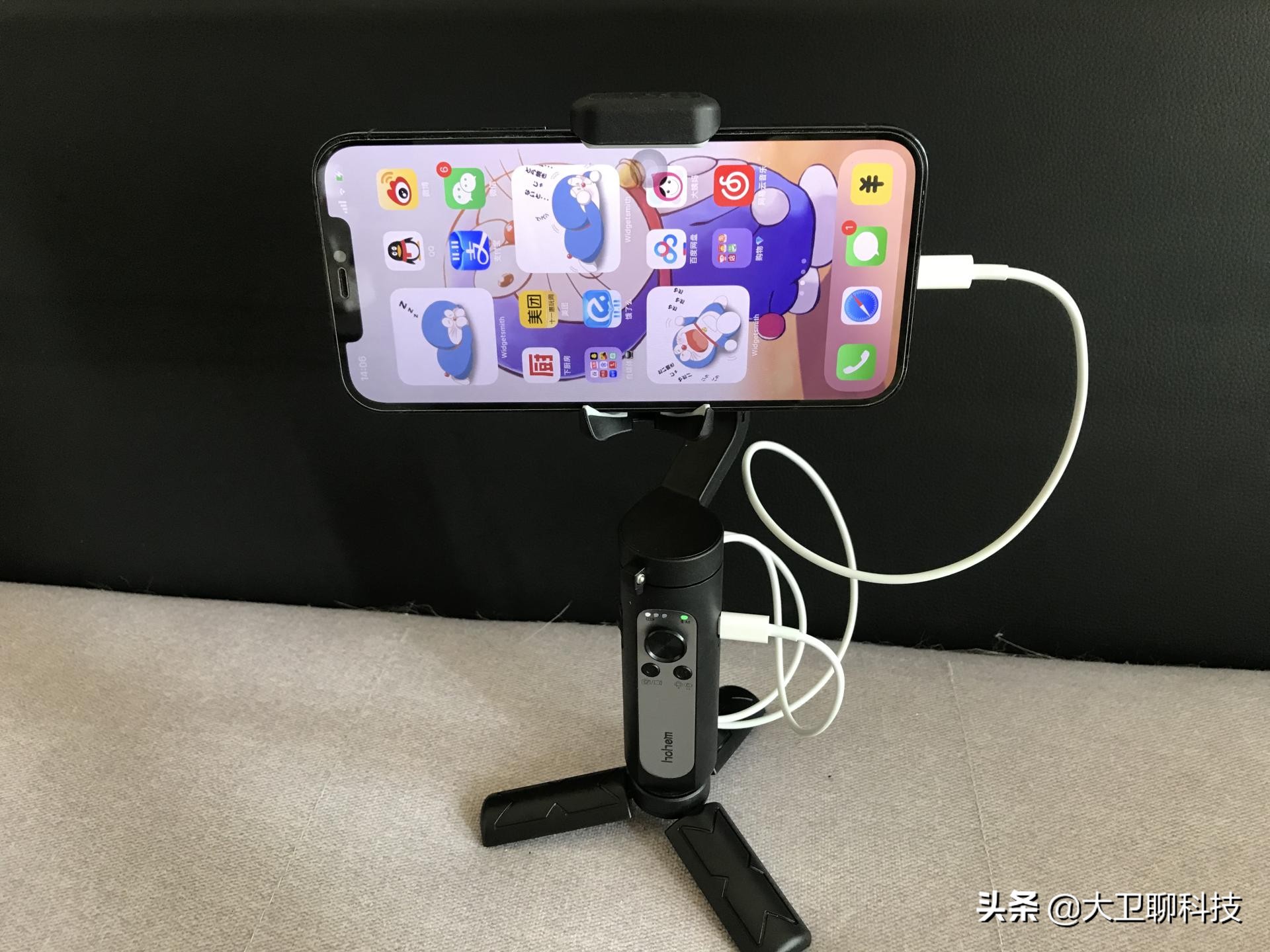 浩瀚卓越X2稳定器上手：对比大疆OM3，更便宜且更方便
