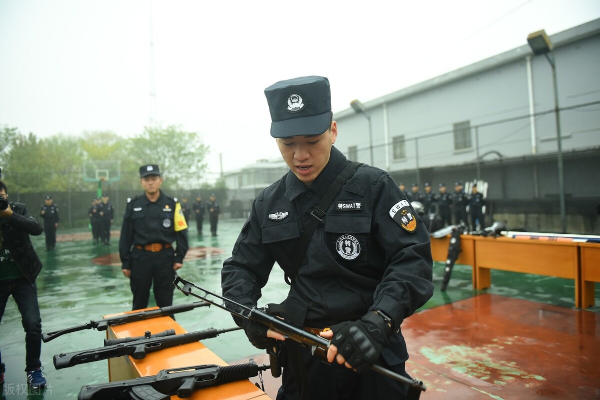 分享：提前批报考警校必须满足6个条件才能保证被录取