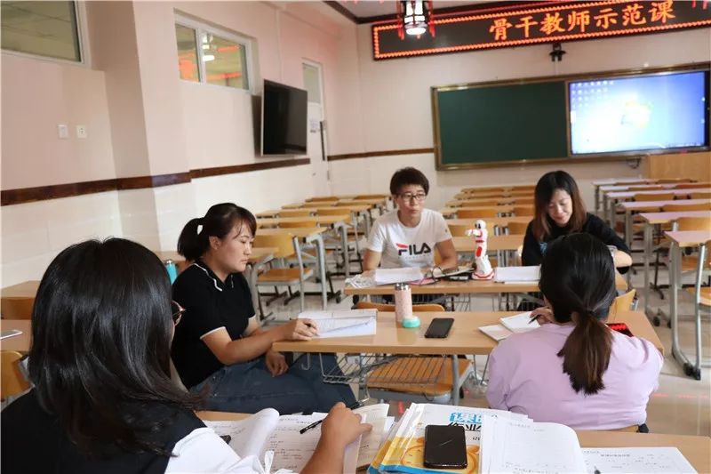 教师辞职书,教师辞职报告简短