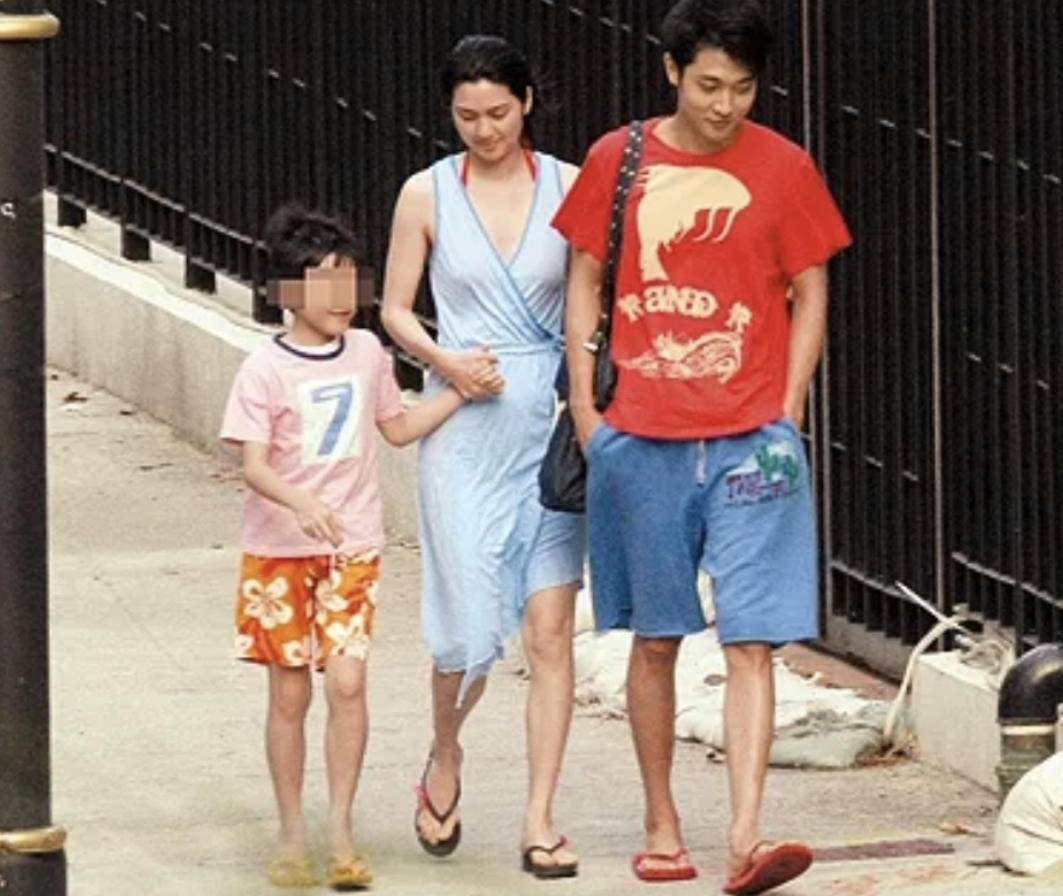 洪欣发文否认离婚传言，明艳美女爱的却都是“渣男”