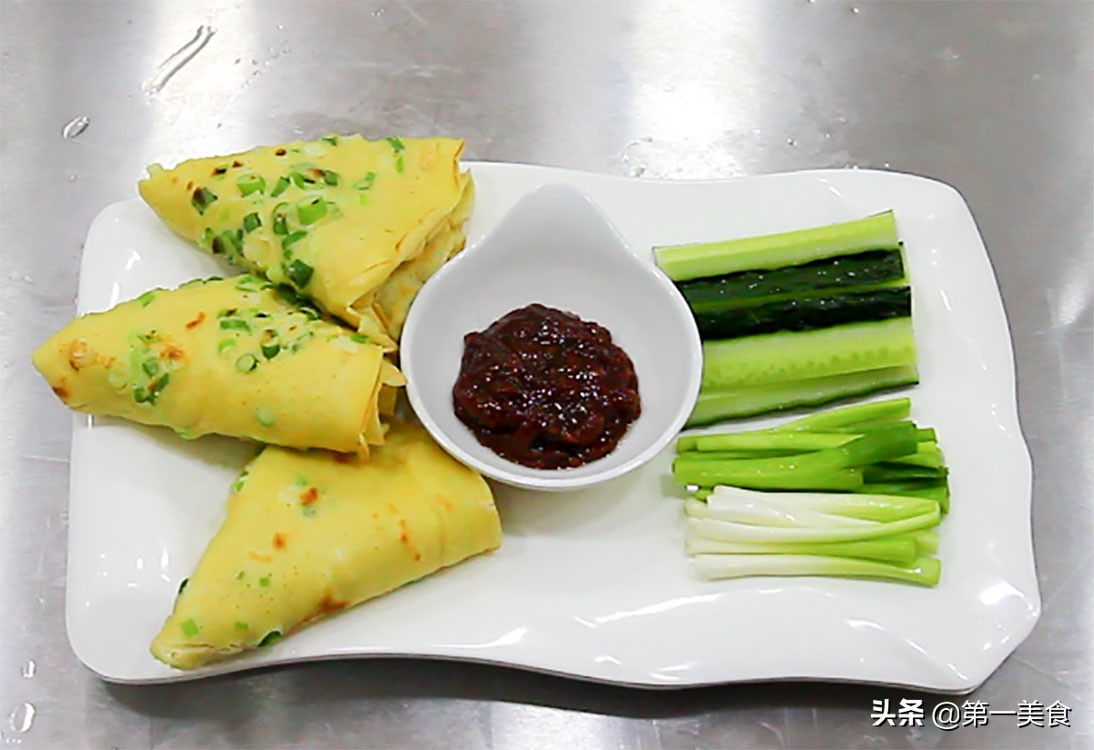 图片[3]-5道营养早餐饼做法 蔬菜、鸡蛋都有 拌上面粉就能烙 十几分钟上-起舞食谱网