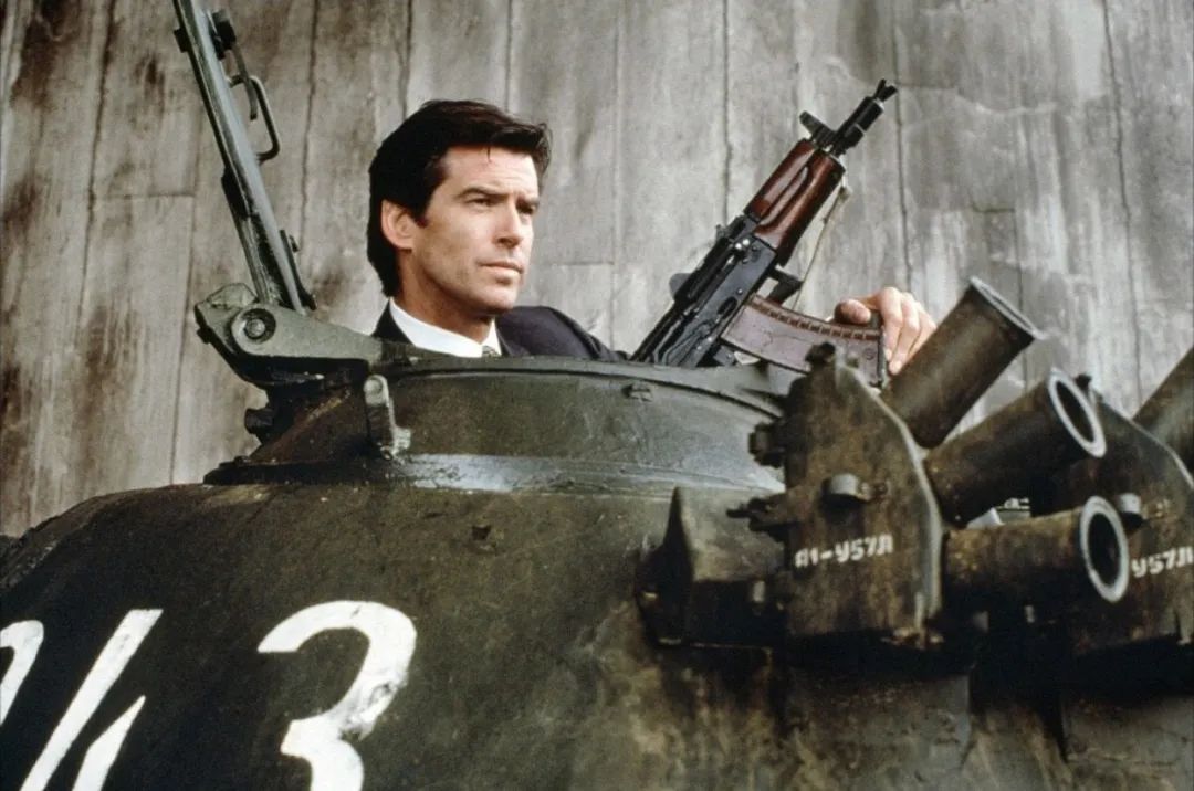 《007之黄金眼》:为什么能成为007系列豆瓣最高分单片?