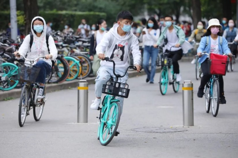 北大今年最小本科生，年仅15岁，高考成绩696分，网友：神童