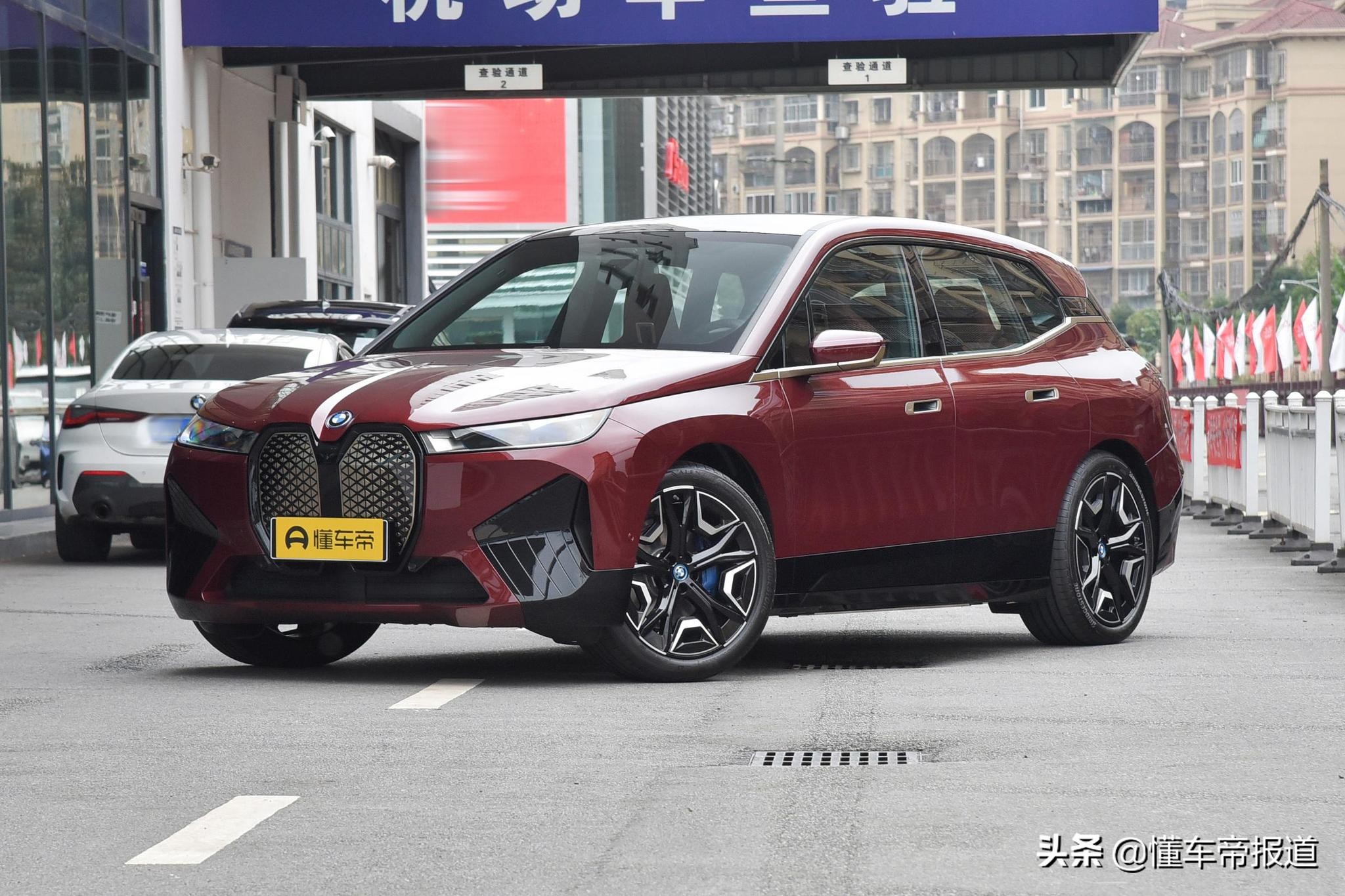 新车 | 新款奥迪A8、宾利添越S领衔，广州车展11款必看重磅豪华车