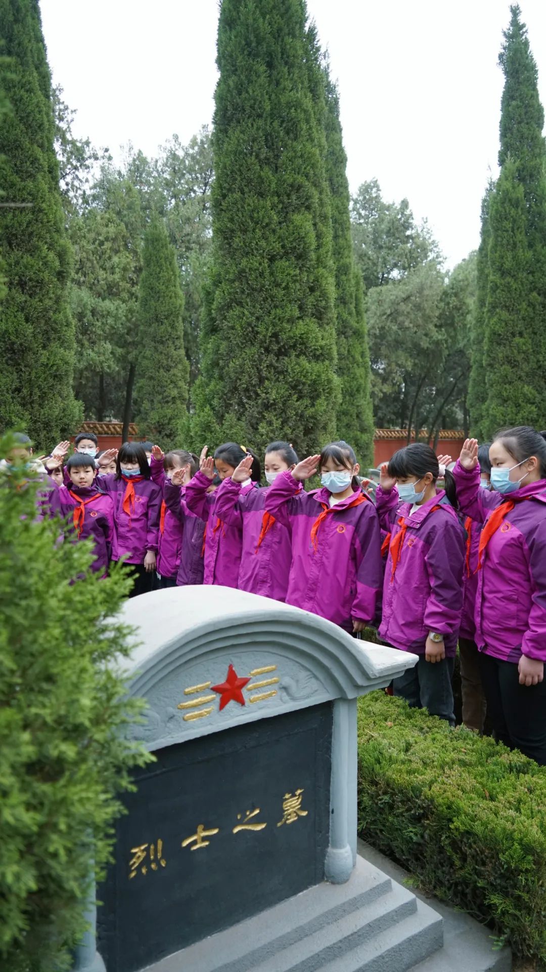 缅怀先烈 信念不朽—洛阳东外献礼中国共产党成立100周年活动