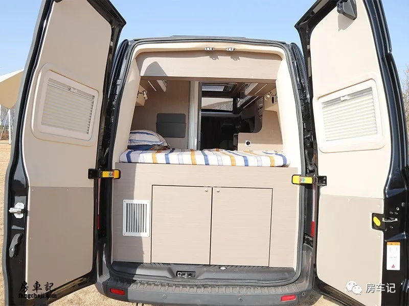 沿用轻客销冠车型,打造时尚B型房车,宇通B520售价36.8万