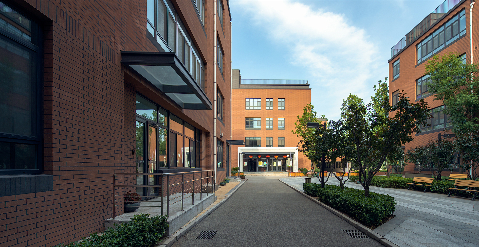 小学生就读寄宿学校，是好还是坏？关键要看自身的情况