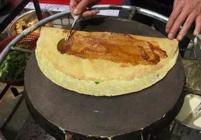 正宗的山东杂粮煎饼技术，原来这么简单，又香又脆
