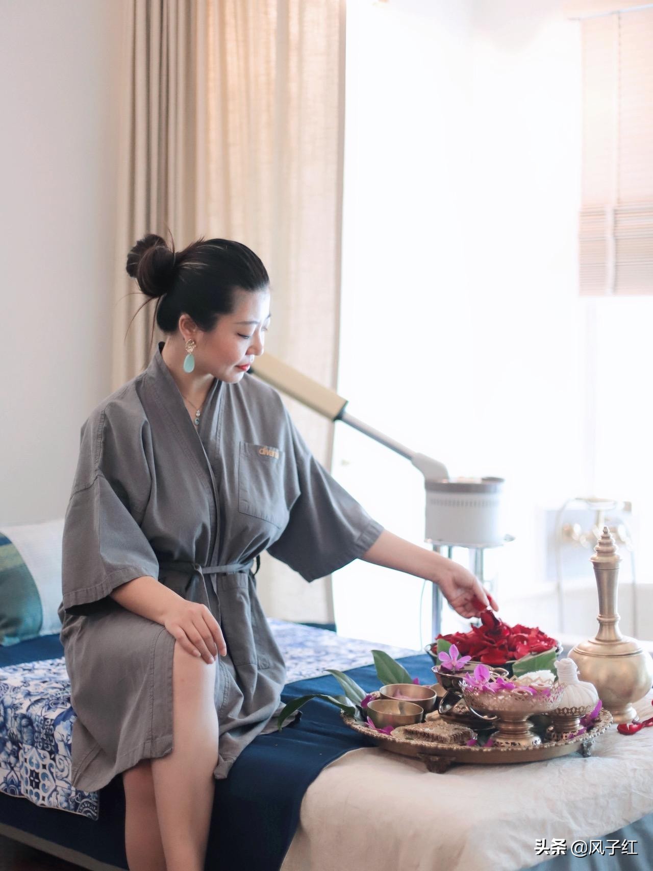 花而创造出来的,是在豪华的水疗室进行的,可以享受私人豪华水疗的气氛