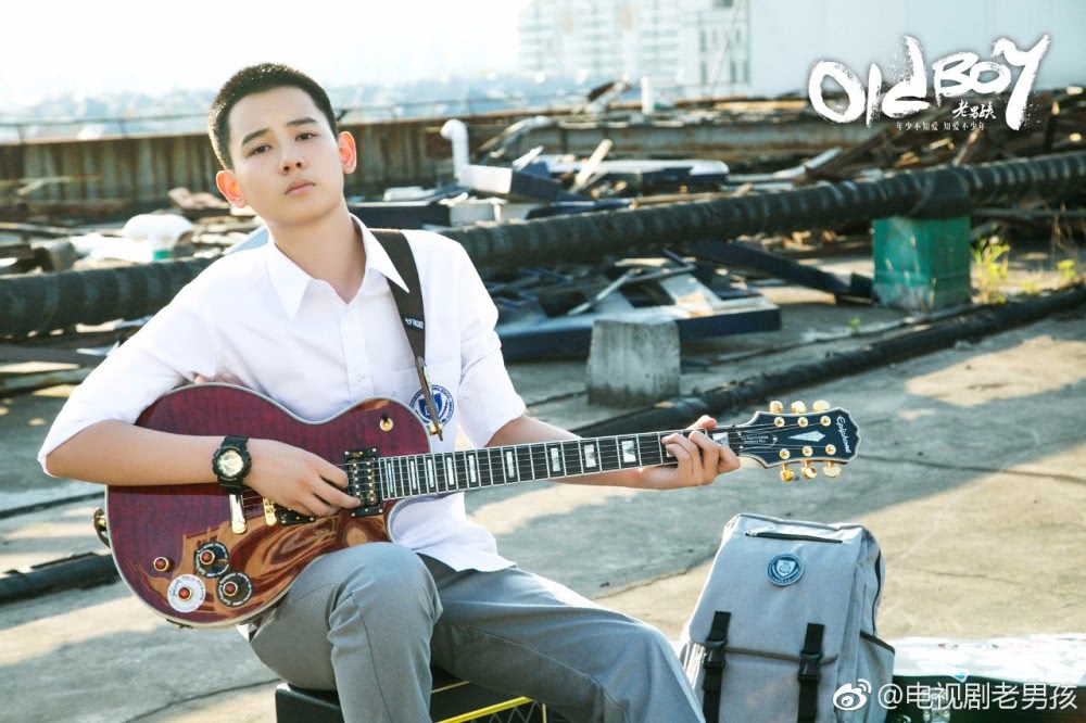 去年9月公开，520曝分手521传新恋情？00后胡先煦崩人设了吗？