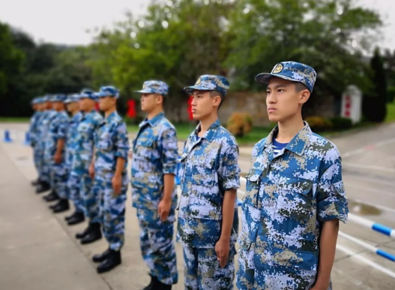 第二次征兵即将开始，大学生当兵好处更多，但要选对时机