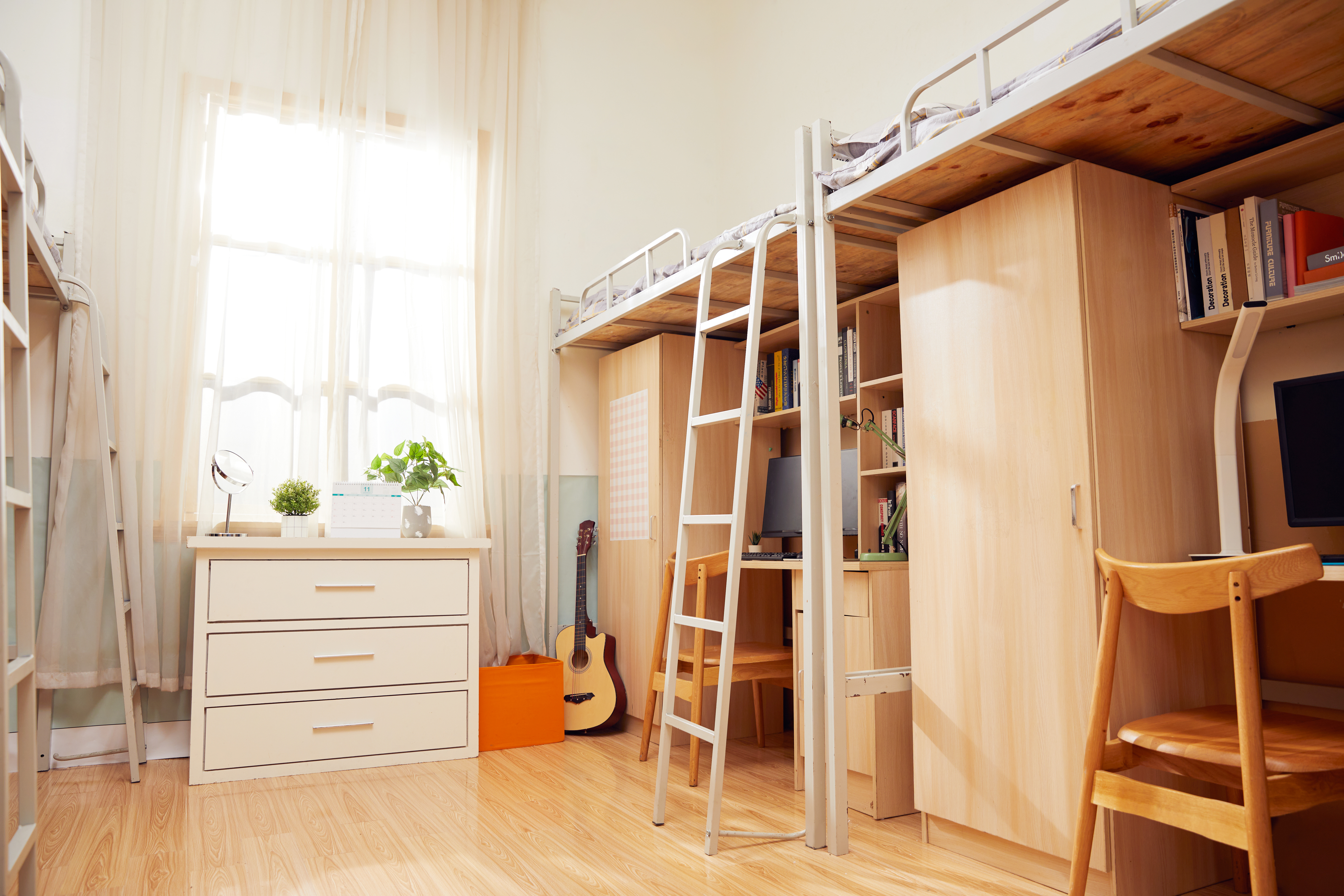 中国寝室最好的大学是哪所大学(最好的大学宿舍照片)_04447排行网