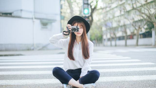 优秀作文赏析：《青春，只是一瞬间》，不负韶华不负卿