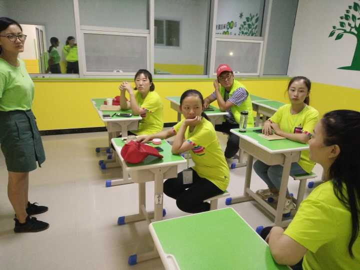 家境差的新出路，免费师范生“零学费”毕业，就业直接“铁饭碗”