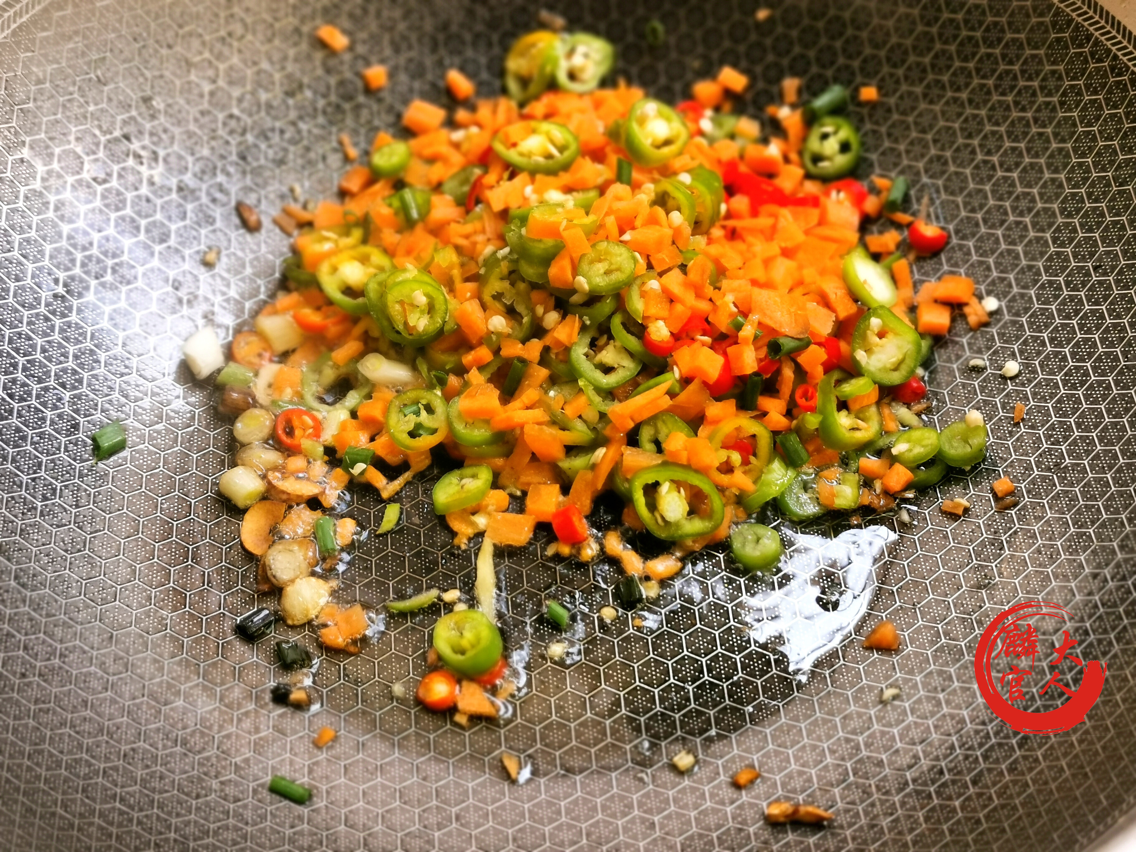 过年将至，鳕鱼最简单又营养的做法，10分钟能上桌，孩子超爱吃