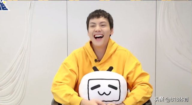 陈伟霆:我告诉全红婵打游戏带你飞,她说吹牛的人都弱爆,转头就走