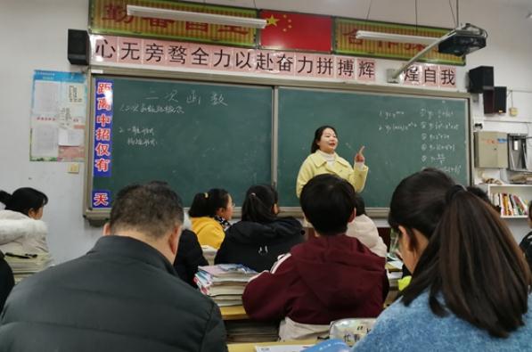 高考结束后，才发现“火箭班”和“普通班”的差距，选错悔不当初