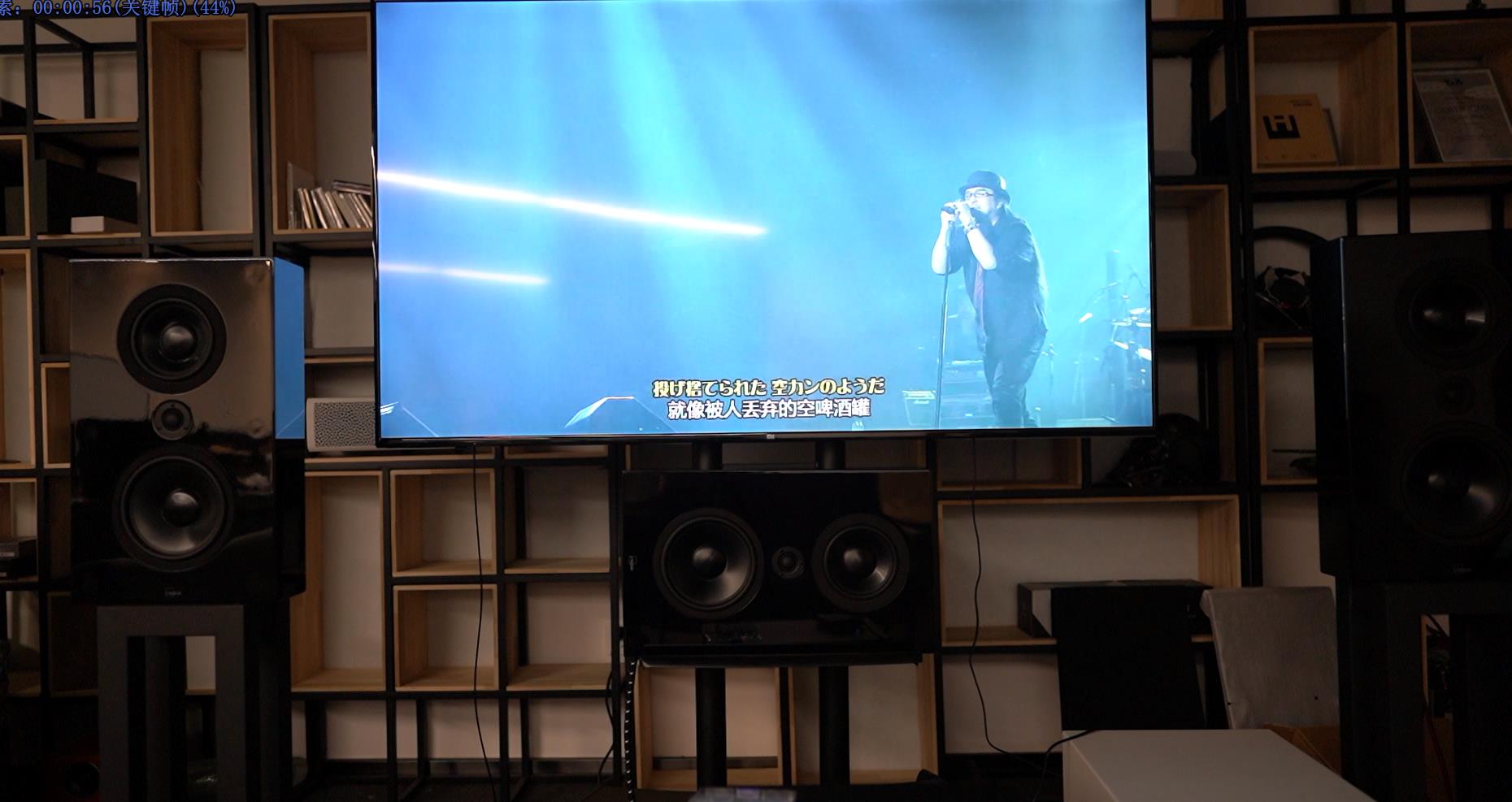 现代极简装修适合的家庭影院音响！Lyngdorf超薄音箱FR-1试用