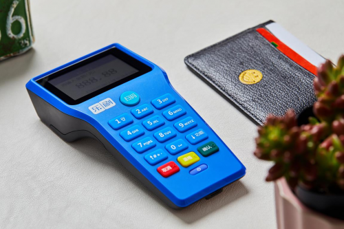 POS机套现，拉卡拉等机构为何视而不见？