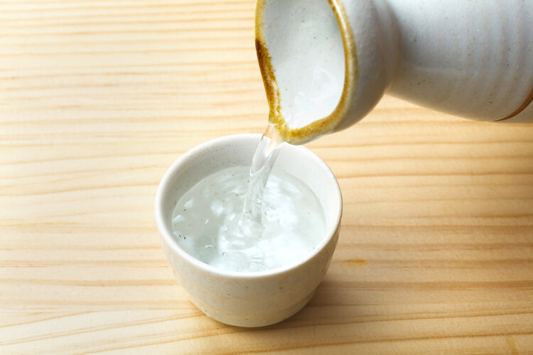 吃什么食物能解酒？蜂蜜、浓茶都无效！这3个方法才真正有用