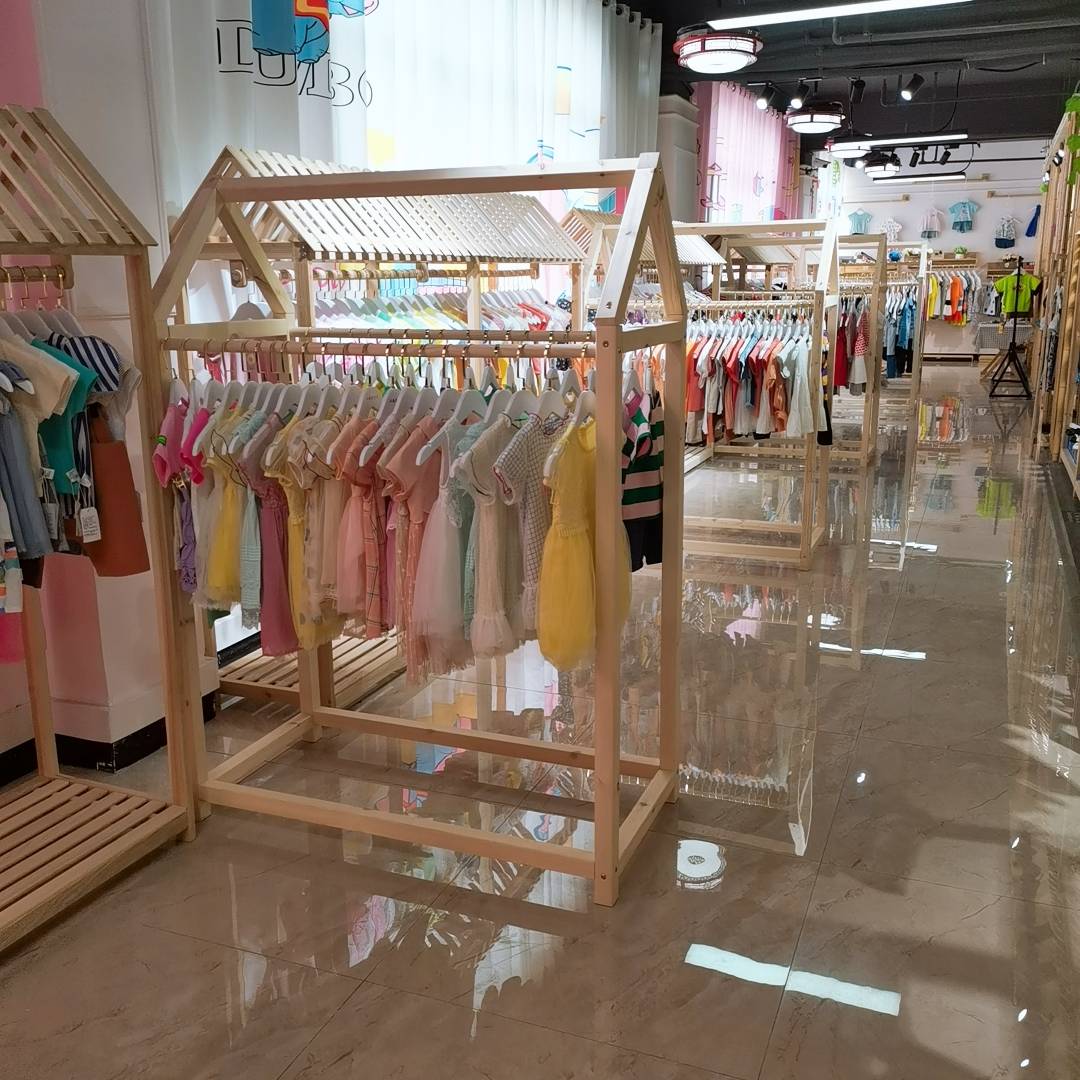 幼儿园六一表演，100多块的表演服就用一次，不浪费吗？