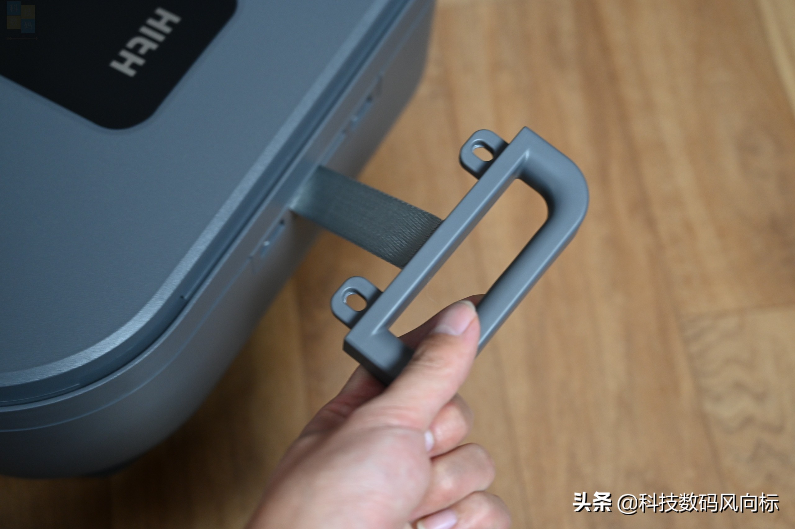 更省地儿足浴器，按摩效果也很好，HITH智能自动折叠足浴器D3体验