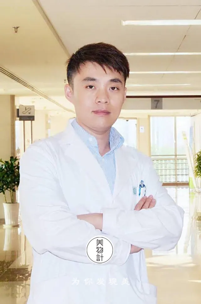 仁心妙术照杏林——致敬眼科名医陶勇的卓越贡献与大爱精神