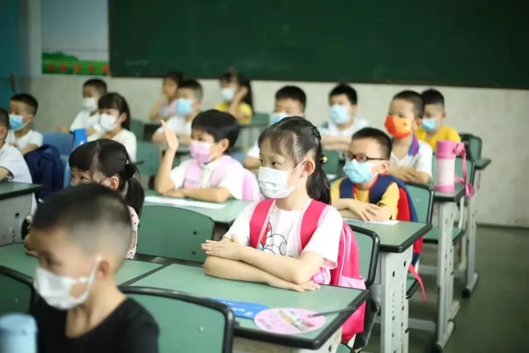 走进双流校长,揭秘双流教育密码 | 棠湖小学李顺榕校长