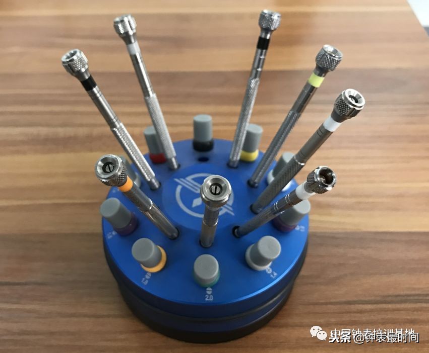 开一家钟表维修店需要什么？