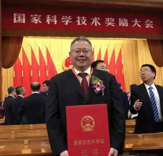 2021双非大学排行榜出炉，湘潭大学爆冷，入选“双一流”不容乐观