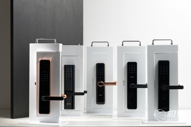 家庭守护第一关卡！五大智能门锁横评：安全原来这么多门道