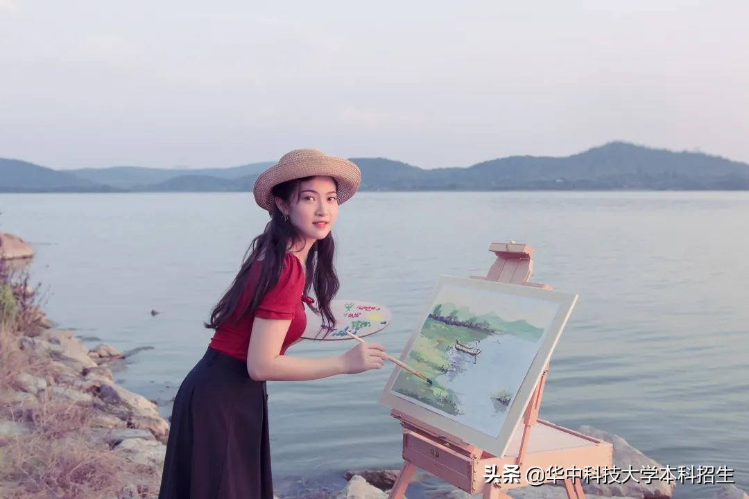 火了！湖北美女学霸受邀登上央视，不仅长相甜美，还被保送中国科学院！