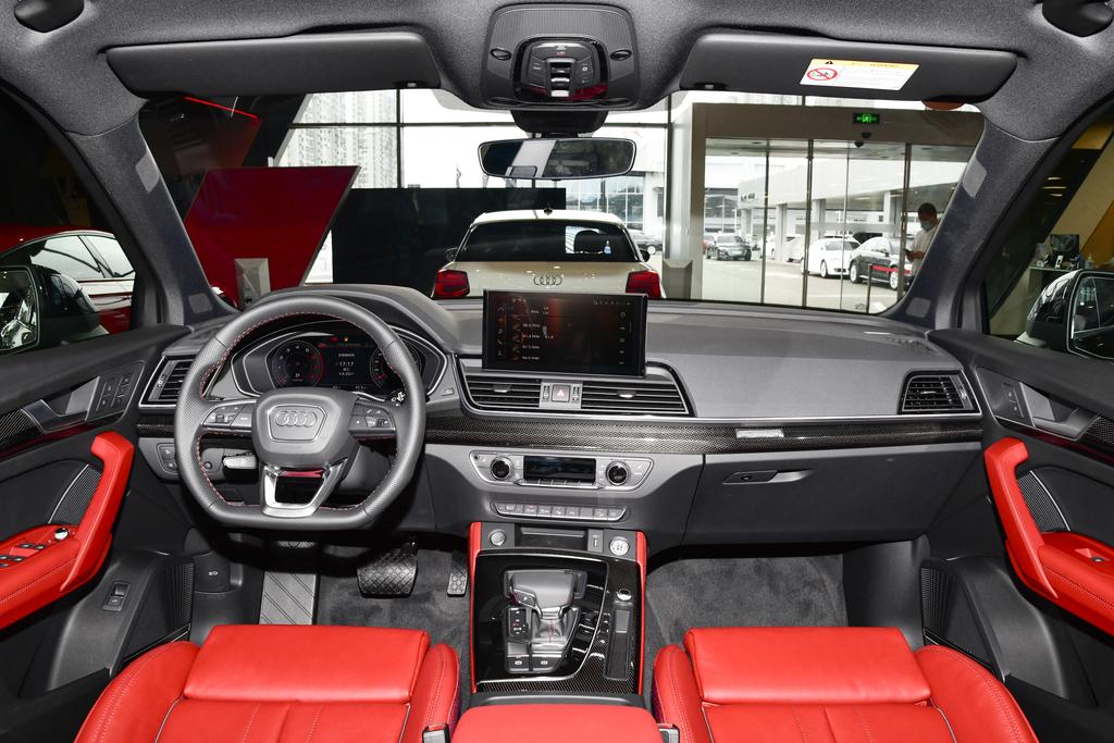 奥迪Q5L Sportback限时优惠6.50万 欢迎试乘试驾