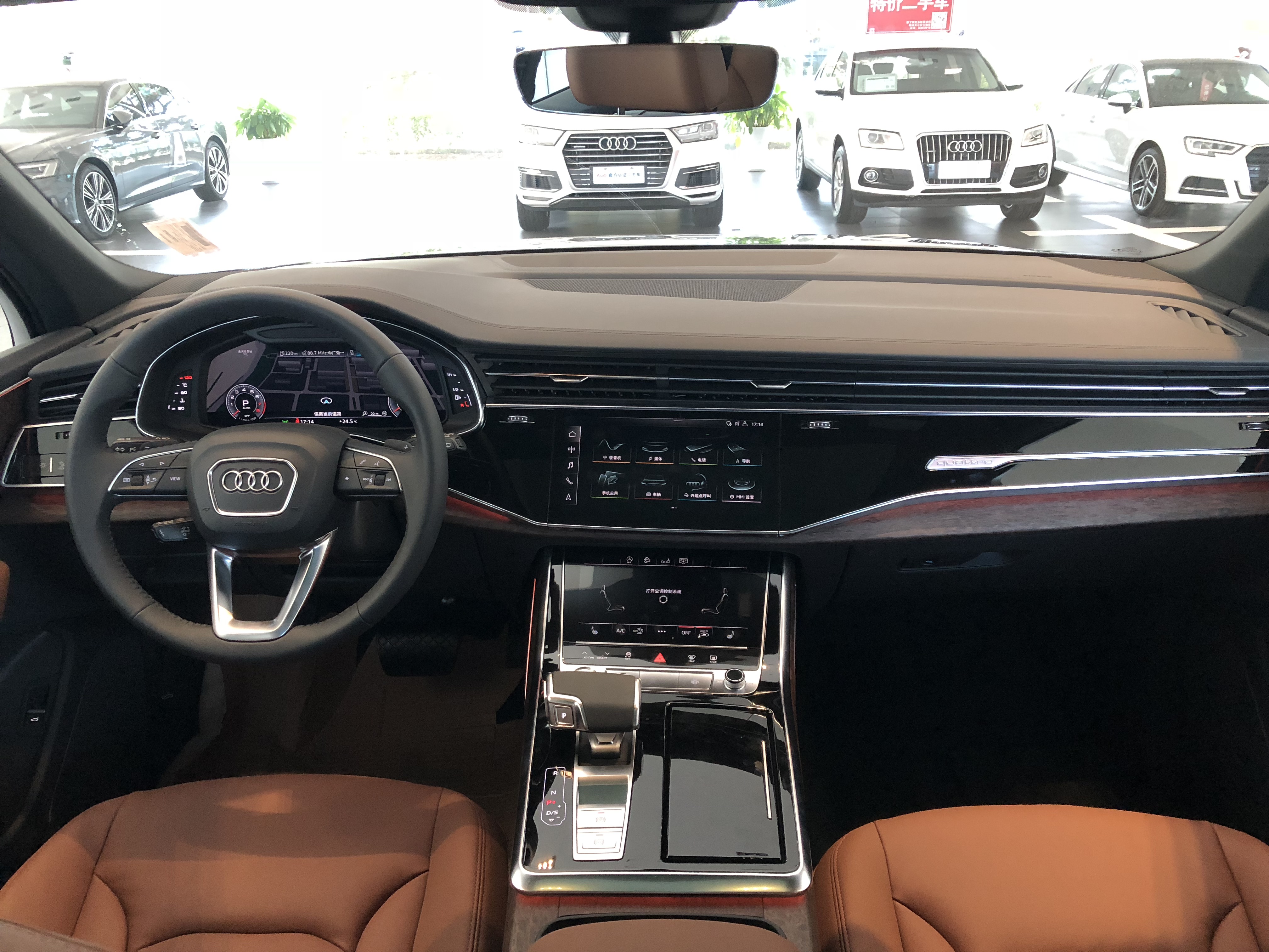 新款奥迪q7将于4月上市,外观内饰全面升级,预售价低于70万元