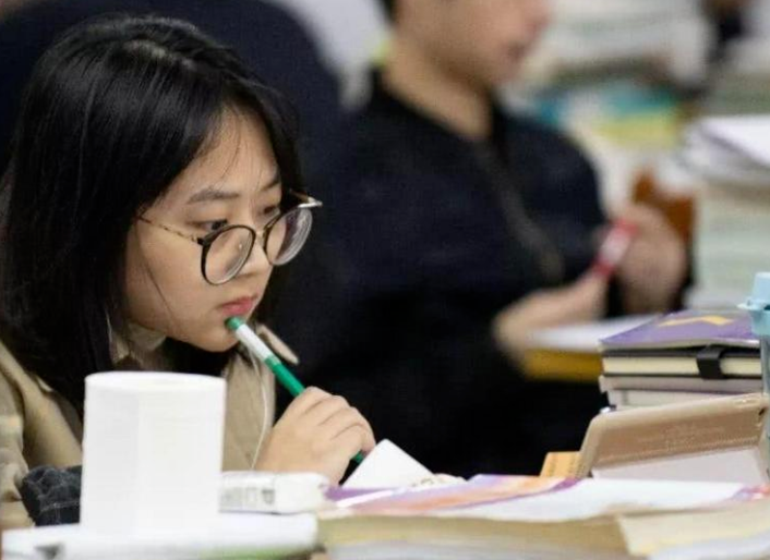 北大60后教授作息走红网络，精确到分钟，值得大学生们学习