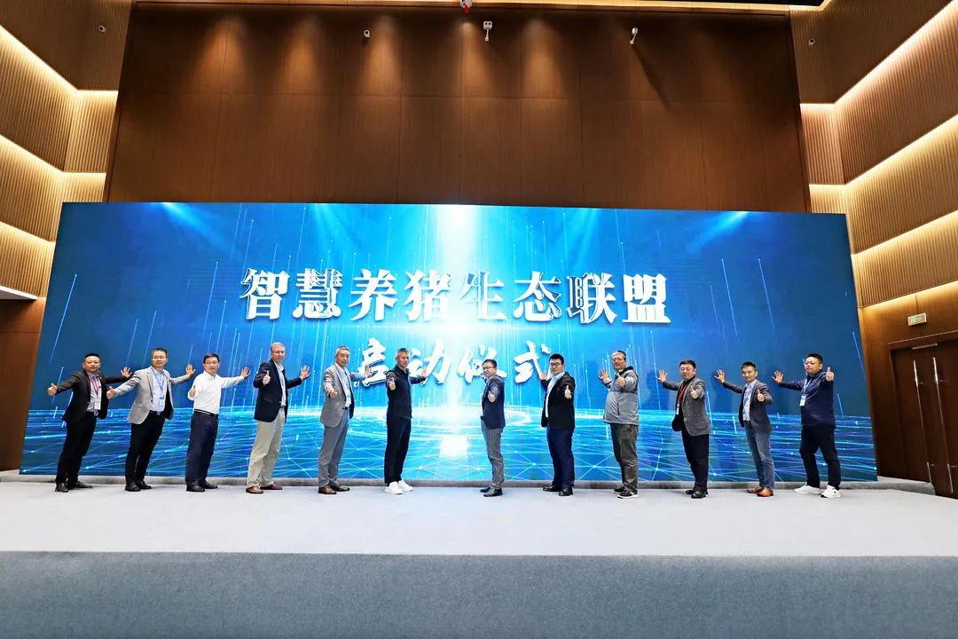 猪价重回7元时代，行业面临四大风险！智慧养猪大势所趋