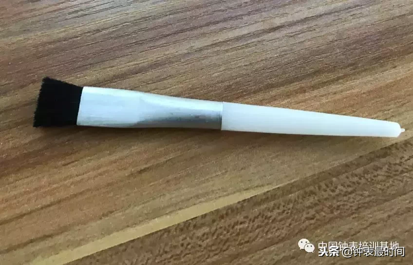 开一家钟表维修店需要什么？