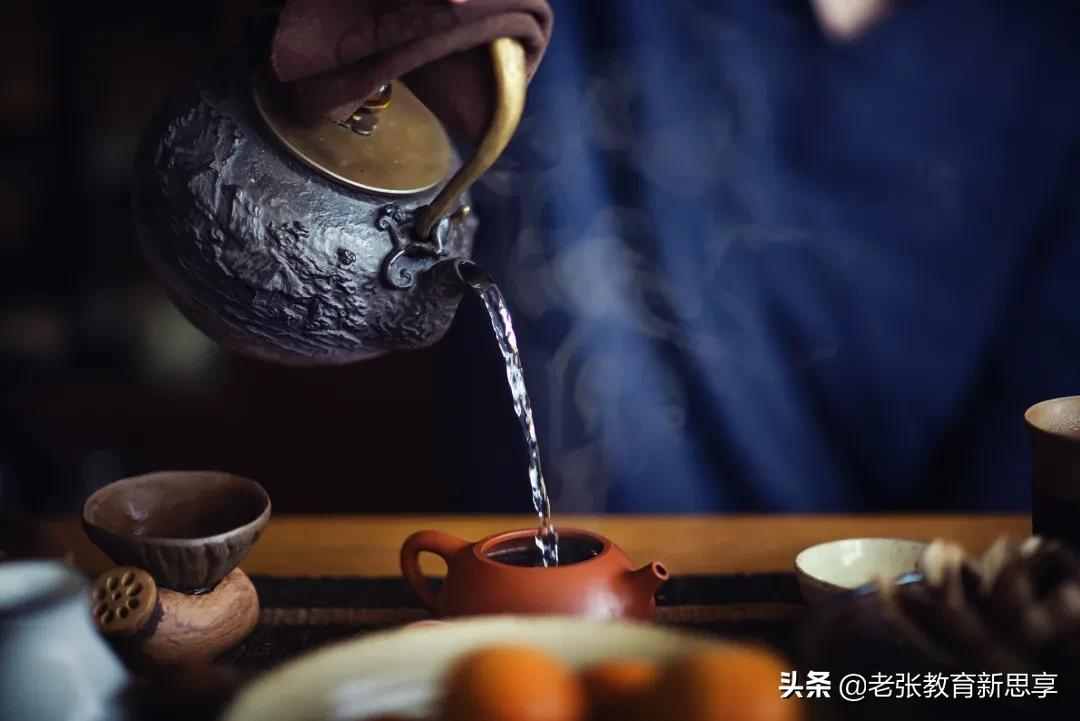 希望是一壶水，痛苦是一杯茶