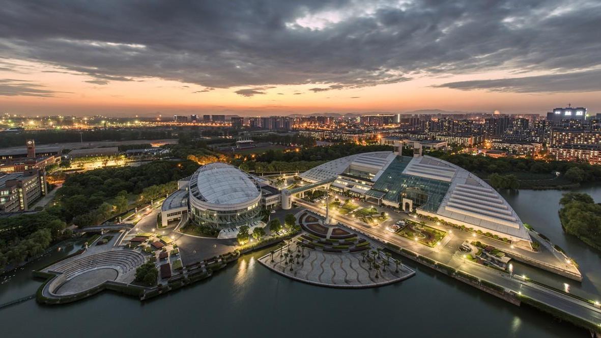 这三所大学软件工程并列全国第一，学科评估为A+实力超过清北