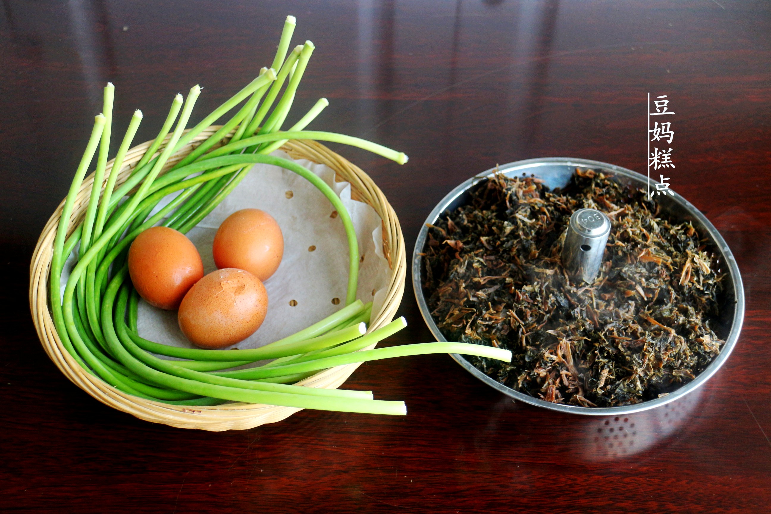 这菜是南方特色菜，加3个鸡蛋一炒，咸香下饭，炒一次可吃一周