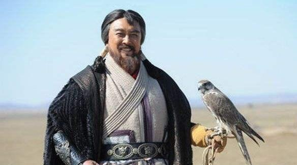 大家眼前不由得浮现一幕画面:一个魁梧壮硕的男人,他的脸上苍髯如戟