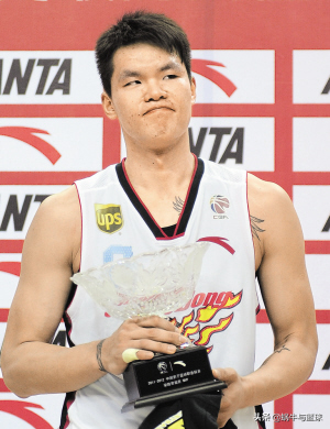 cba2006为什么没有mvp(少了一个！23年产生22个MVP奖杯，为何2006年没有？)