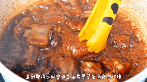 吃得好的张爱玲，在《第一炉香》里是怎么吃的？